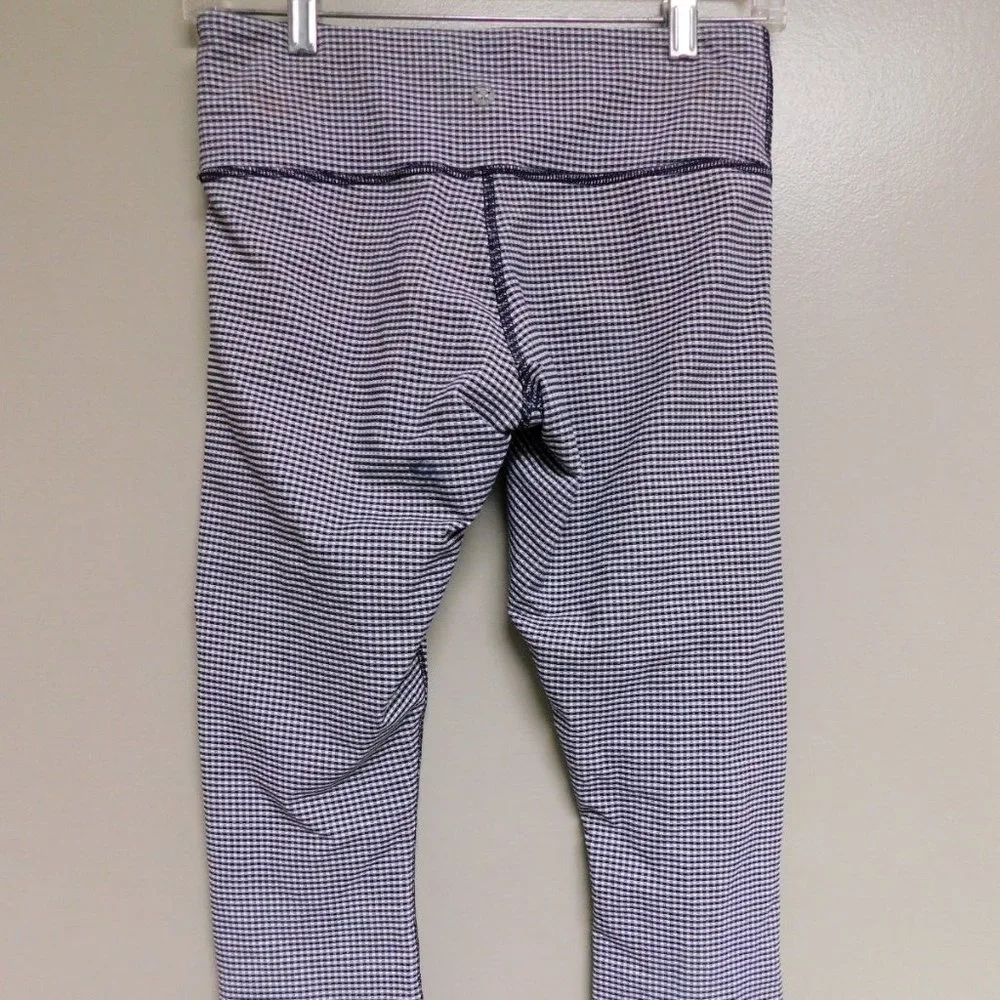 Lululemon‎  Athletica Leggings Pants Women's Size 6 Knee Length
